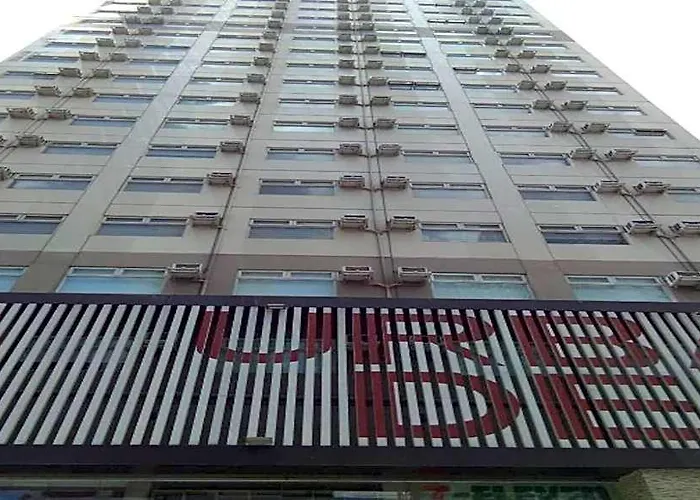 Urban Deca Tower @ Graceysplace Unit 5 Mandaluyong Отель 2*